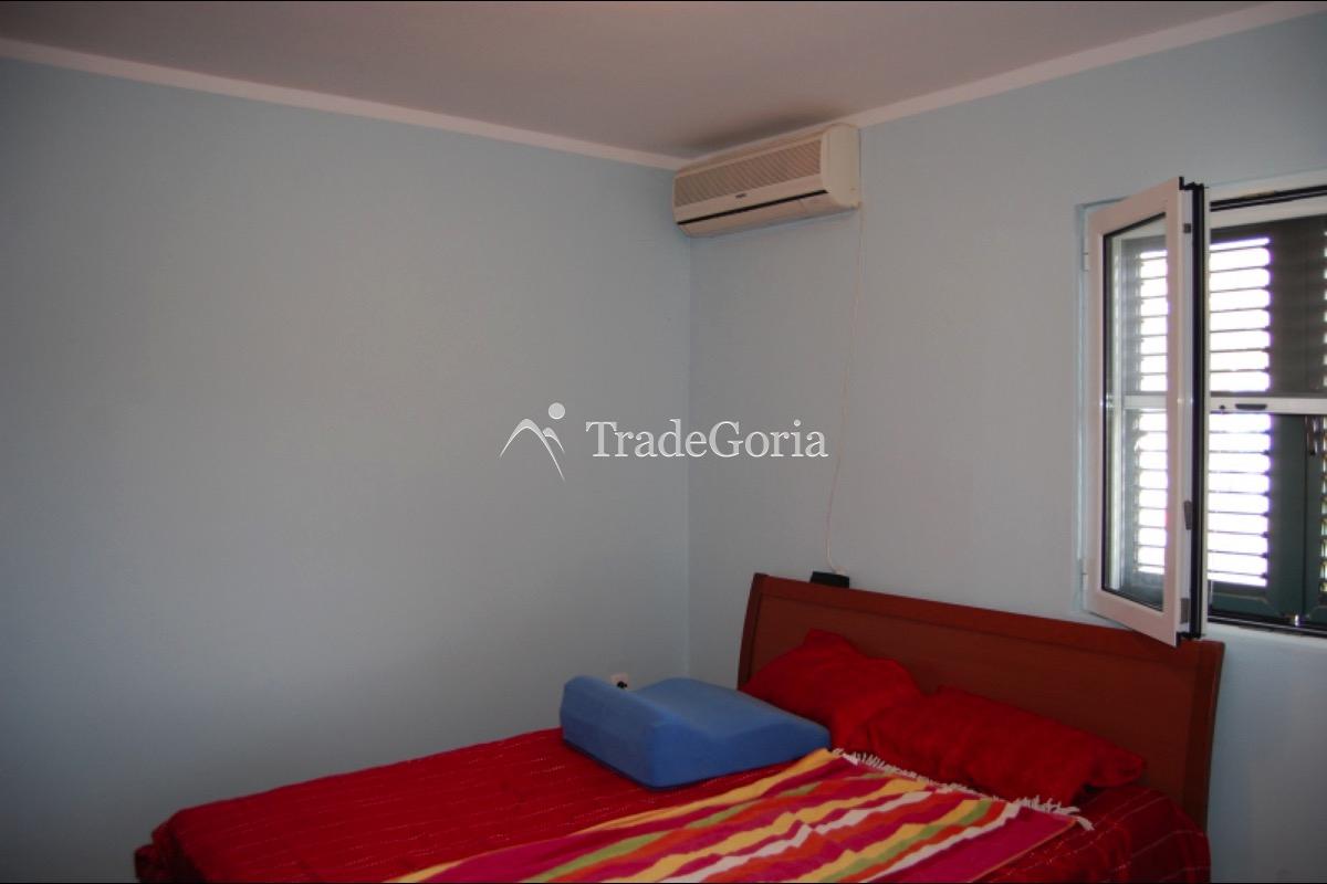 Townhouse u centru Petrovca za 300,000 evra