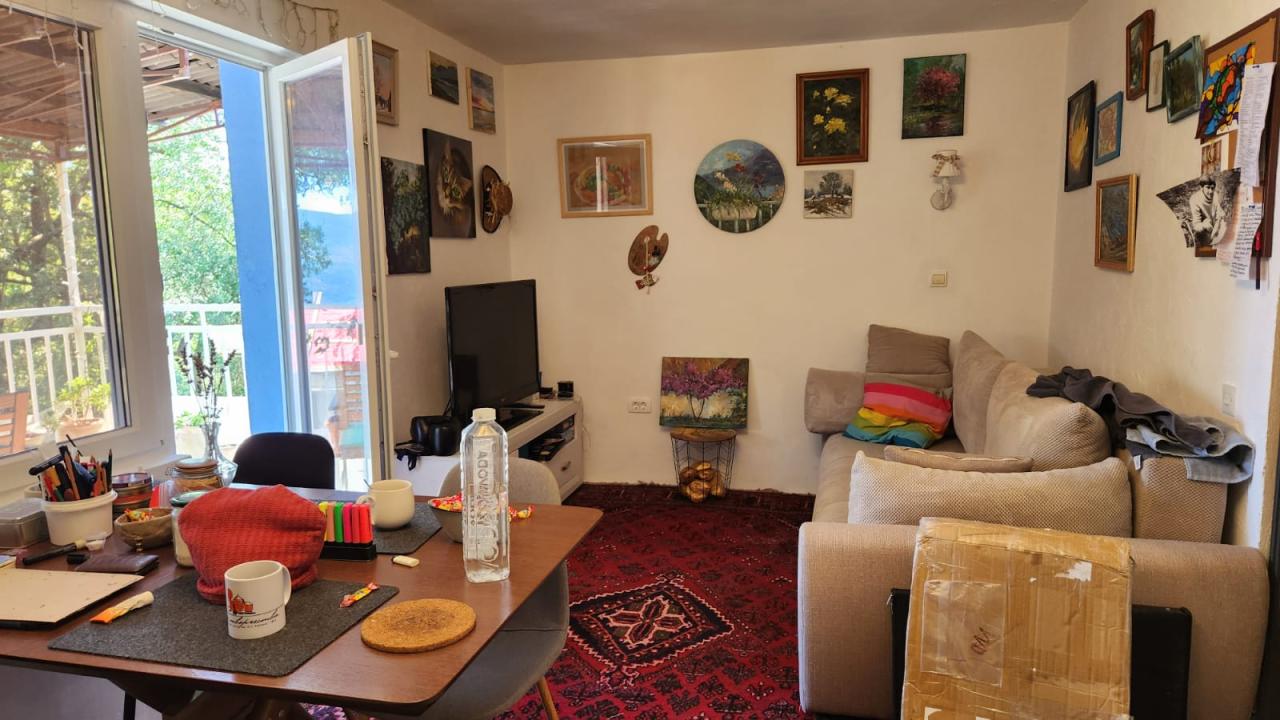 Das Haus ist 148 m2. Ratishevina