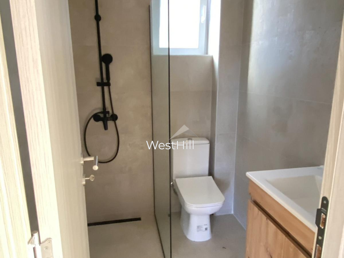 Sale three-apartment house with a sea view - object 8165 in Montenegro