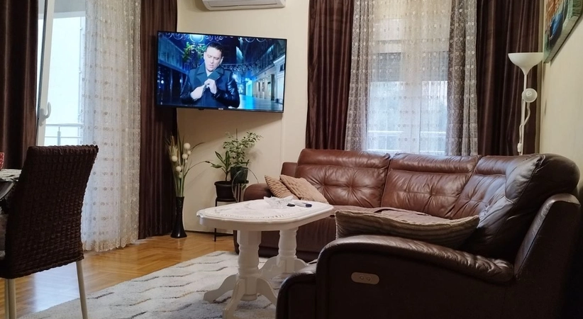 Квартира с 3 спальнями в Будве, новый дом, район Розино