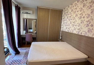 Three-bedroom apartment with sea view for rent, Bečići