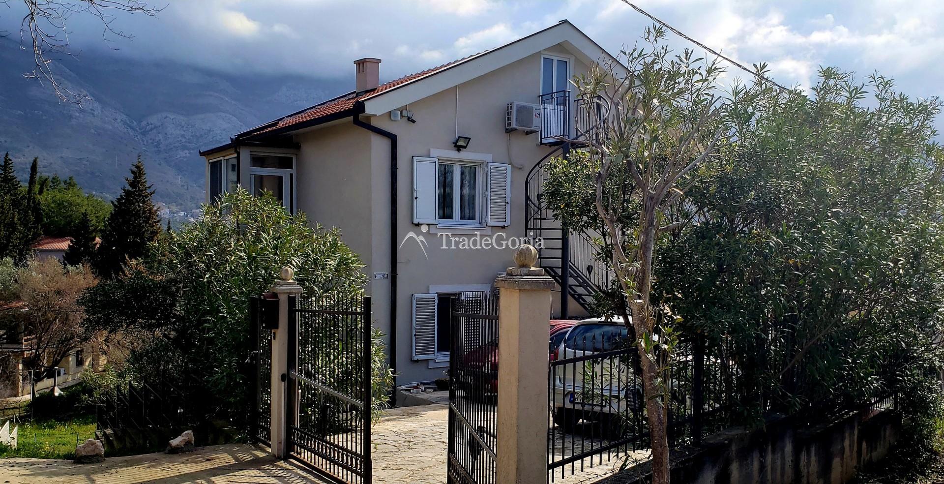 Three-story villa in the Green Zone of Sutomore