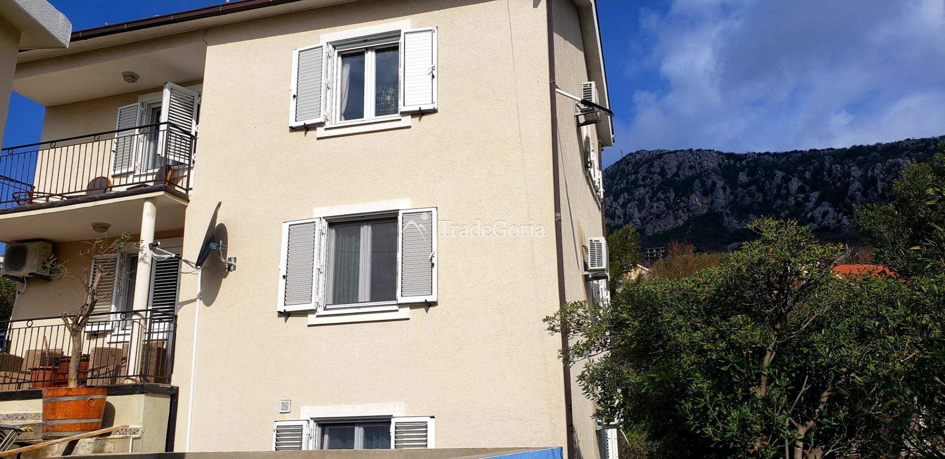 Three-story villa in the Green Zone of Sutomore