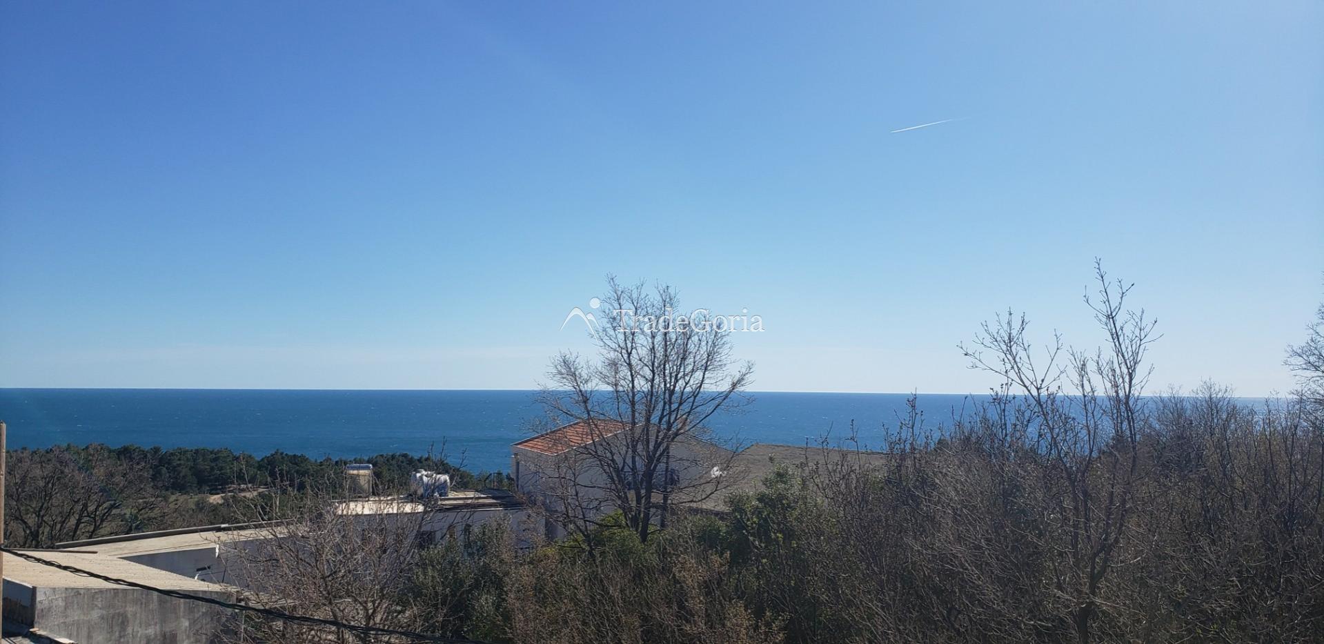 Three-story villa in the Green Zone of Sutomore