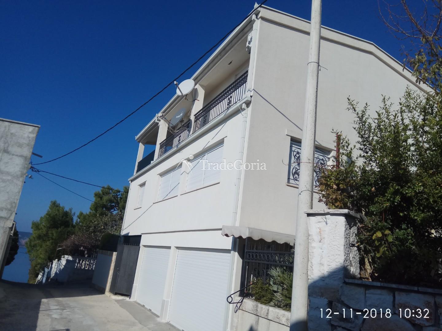 Three-storey house 232m2 in Ratats village, Barskaya riviera.