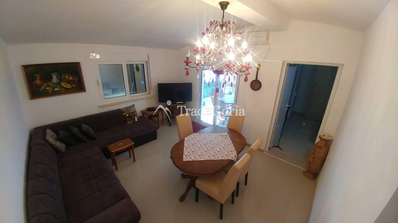Three-storey house 232m2 in Ratats village, Barskaya riviera.