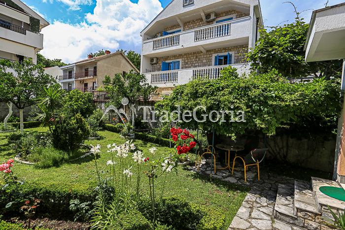 Three-story house near the sea in Bijela, Herceg Novi.