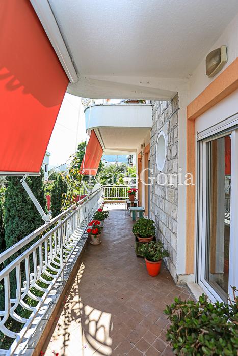 Three-story house near the sea in Bijela, Herceg Novi.