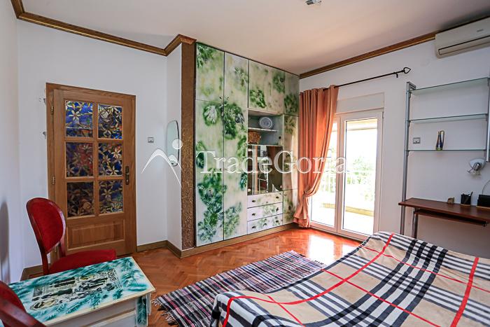 Three-story house near the sea in Bijela, Herceg Novi.
