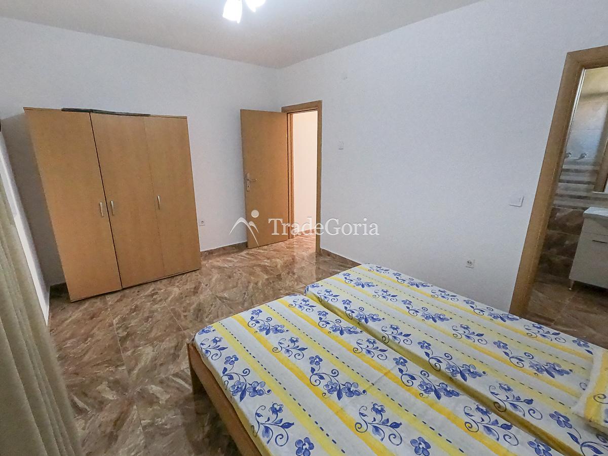 Trodnevna kuca u Limanu sa pogledom na stari grad Ulcinj.