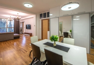 Two-bedroom apartment for rent in Budva with sea view