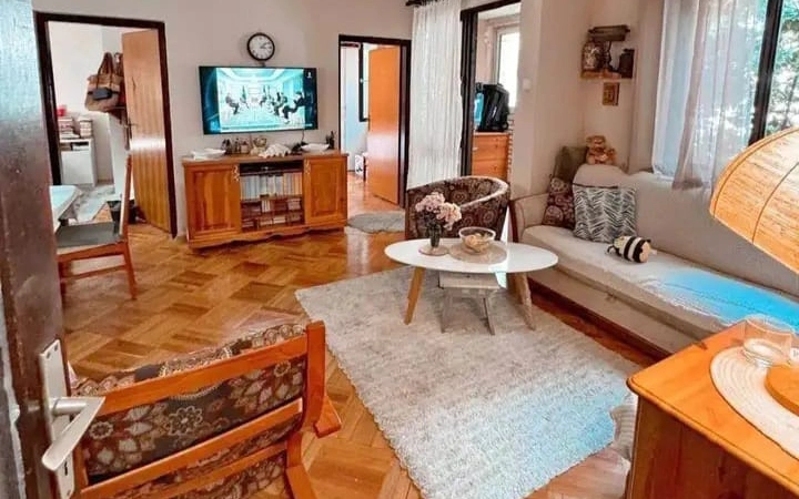 Продается квартира с 2 спальнями, Будва, Голубовина
