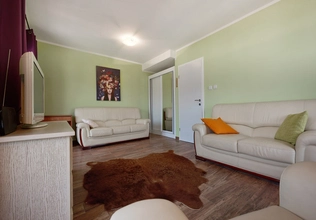 Prodaje se dvosoban stan u Kotoru, Prčanj, pogled na more