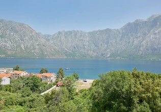 Prodaje se dvosoban stan u Kotoru, Prčanj, pogled na more