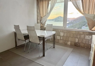 Zweizimmerwohnung mit Meerblick in Pržno