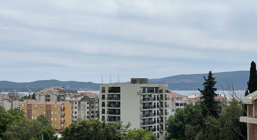 Two-bedroom apartment in a promising residential complex, Donja Lastva