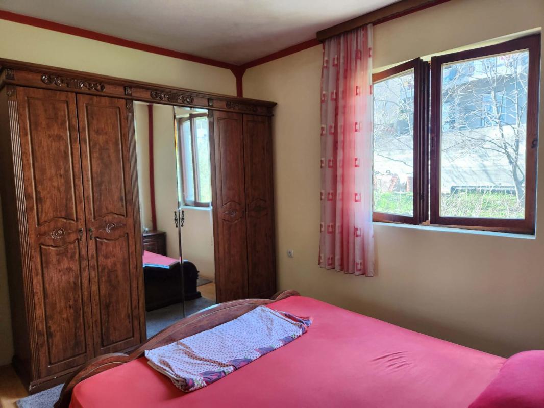 Two bedroom apartment on the first line of the sea. Biela.