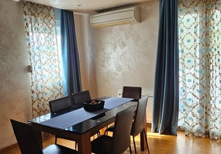 Prodaje se dvosoban stan sa garažnim mestom u Pržnu