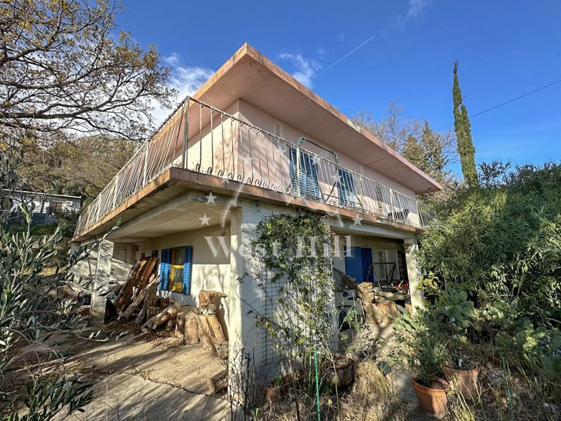 Two-storey house with panoramic sea view