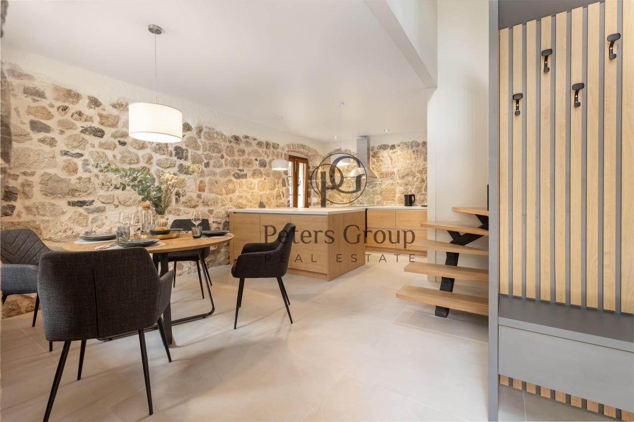 Unique old house for sale in Kotor, Shkaljari