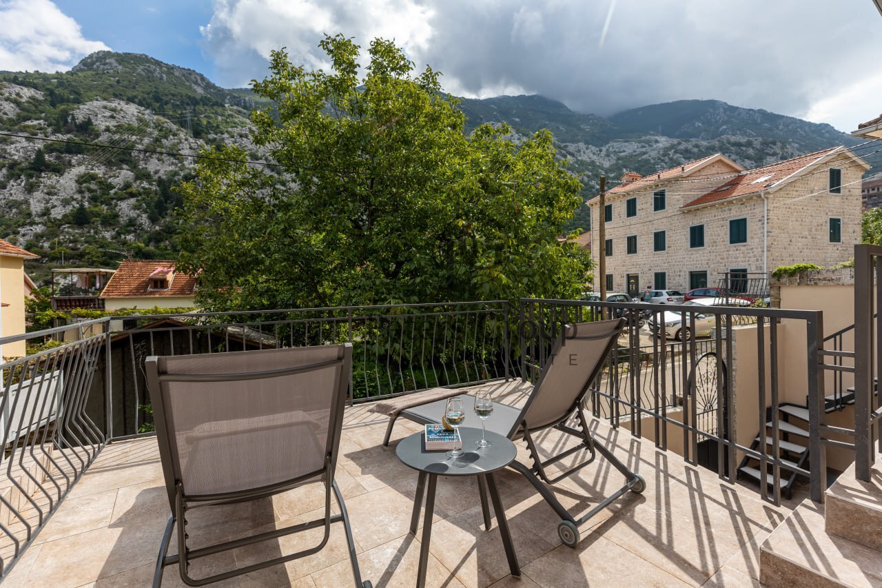 Unique old house for sale in Kotor, Shkaljari