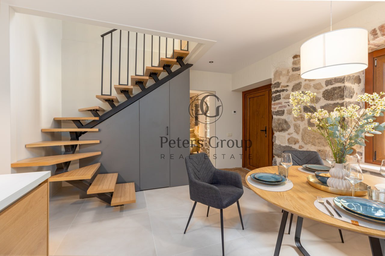 Unique old house for sale in Kotor, Shkaljari