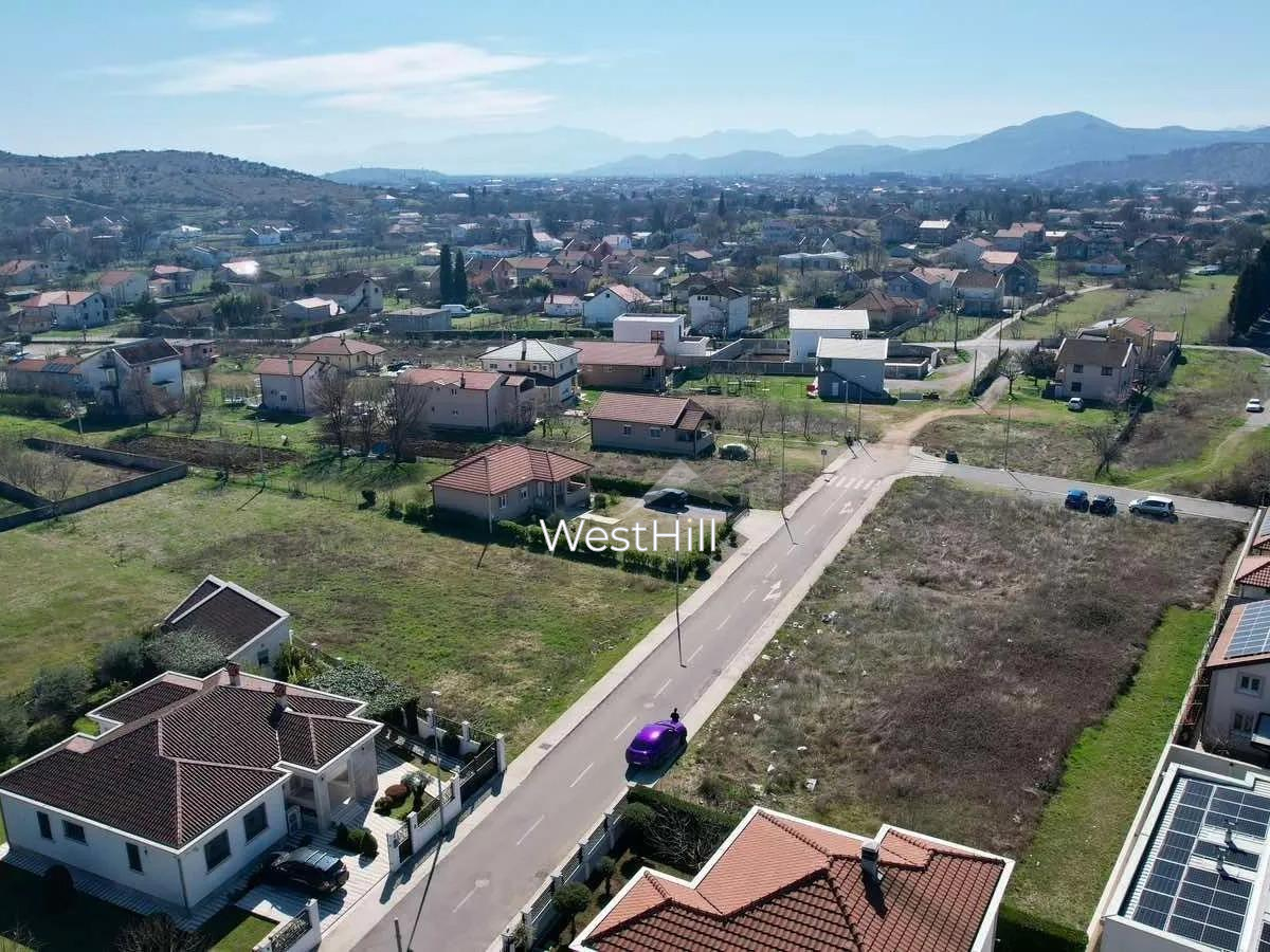 Urbanized land for the construction in Gornja Gorica, Podgorica