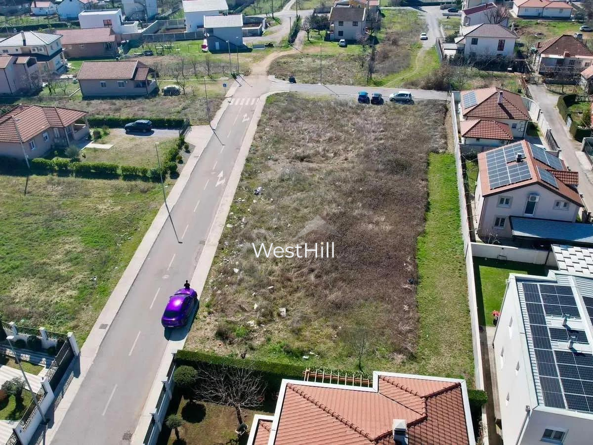 Urbanized land for the construction in Gornja Gorica, Podgorica