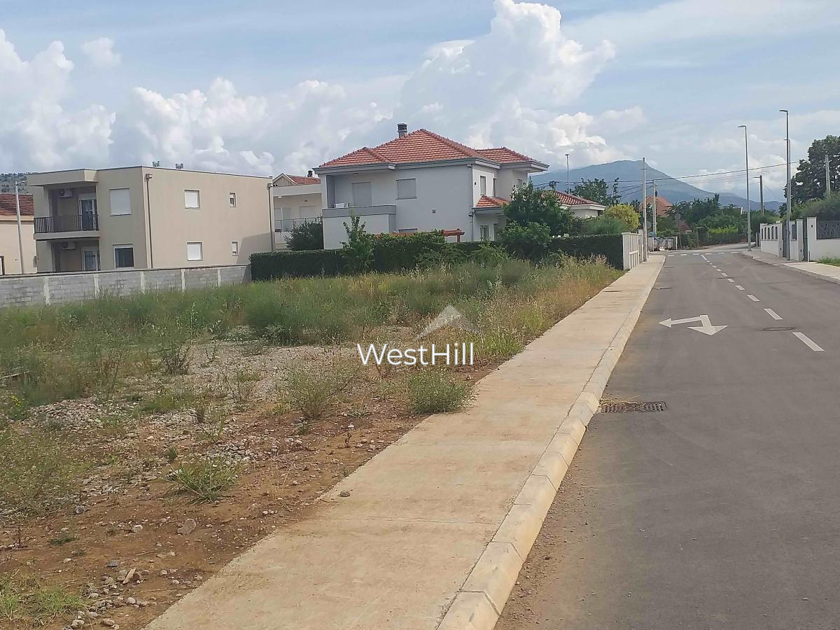 Urbanized land for the construction in Gornja Gorica, Podgorica