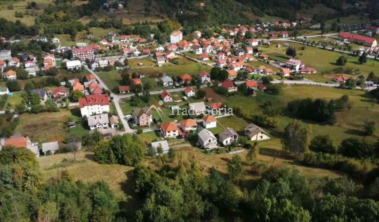 Bebauter Bauplatz in Kolasin