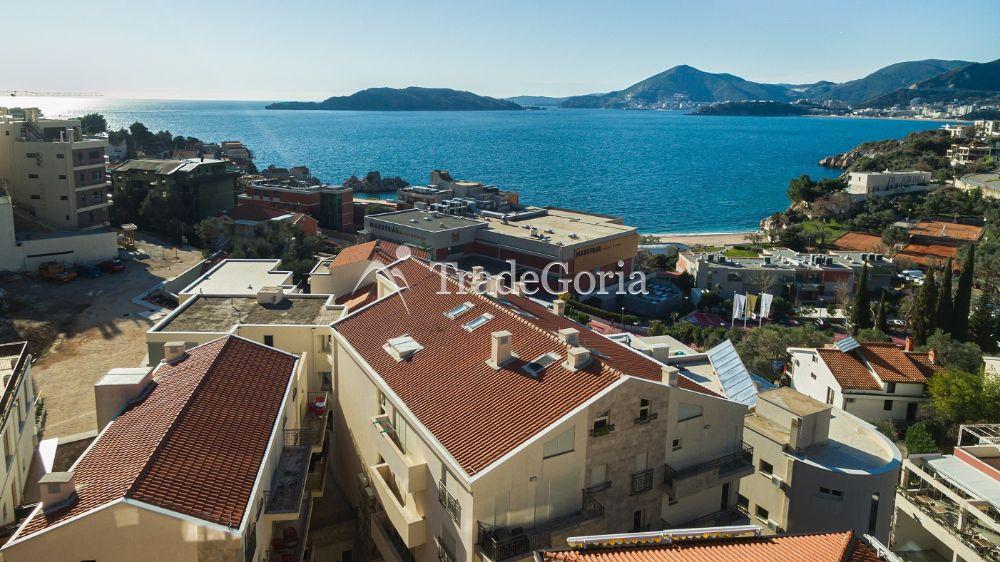 Cozy apartment in Przno, Budva Riviera.