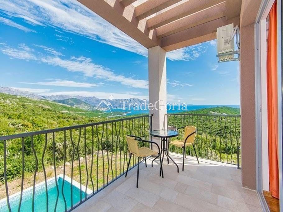 Villa Azure in Krimovica