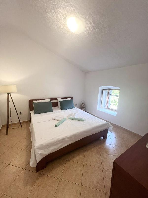 Villa for sale 150m from the sea in Rijeka Rejevici, Budva.