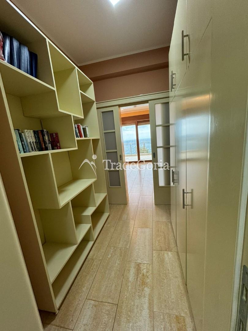 Villa on the first line in Uteha - 750,000 euros