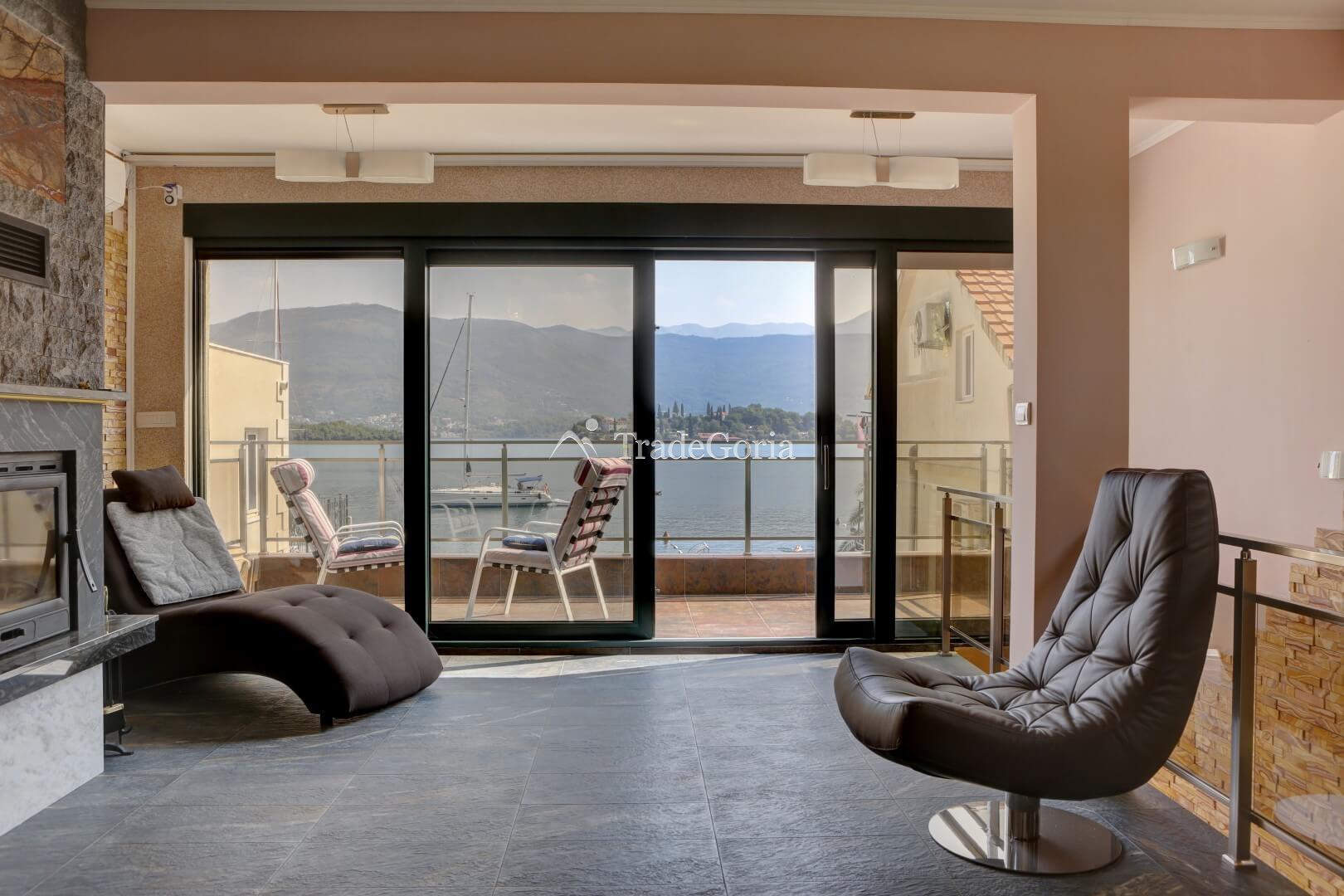 Villa with private waterfront beach and dock