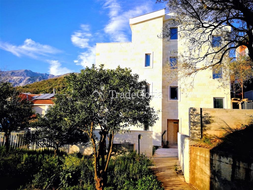 Vila pored mora u Crnoj Gori, Pržno - 1.300.000 evra