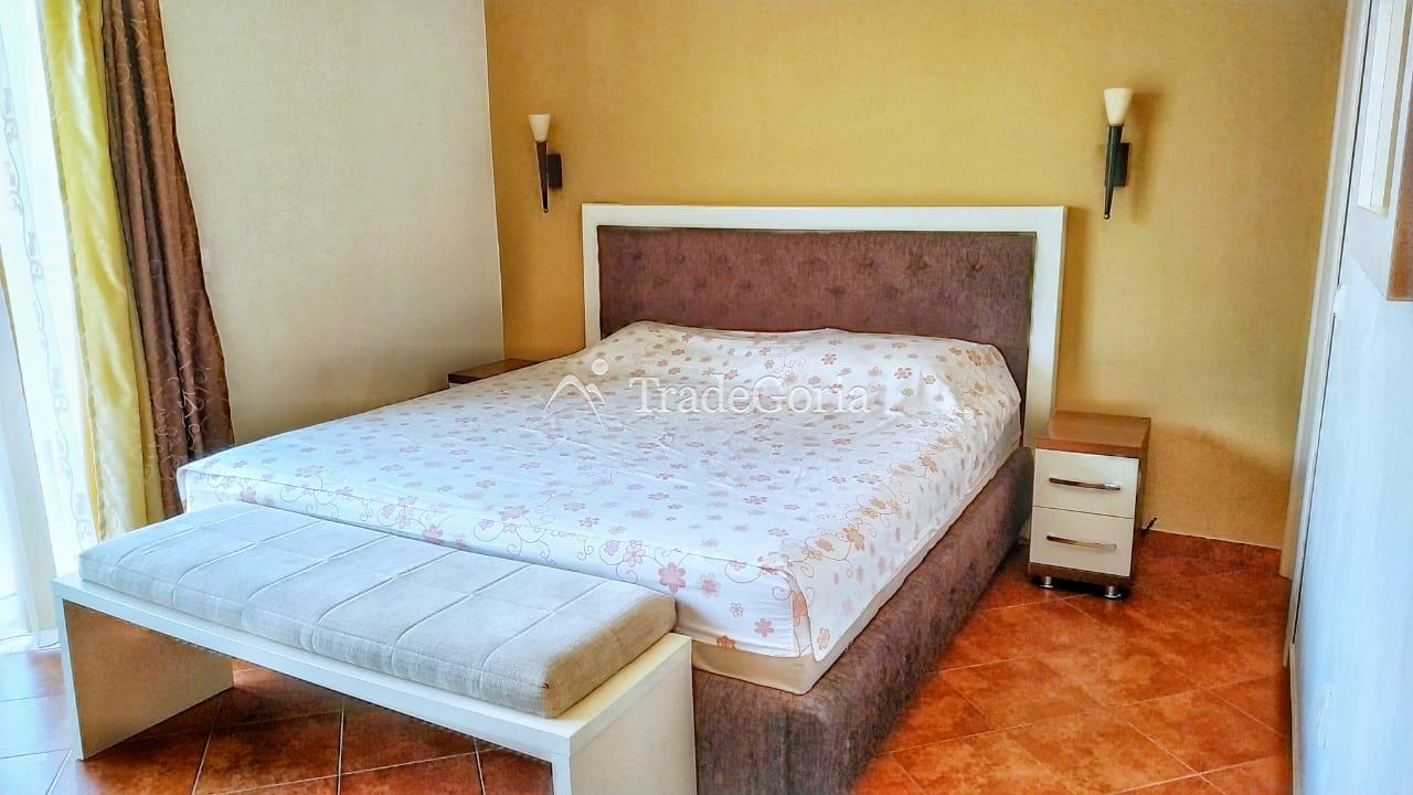 Vila u Dobroj Vodi sa velikom parcelom i bazenom