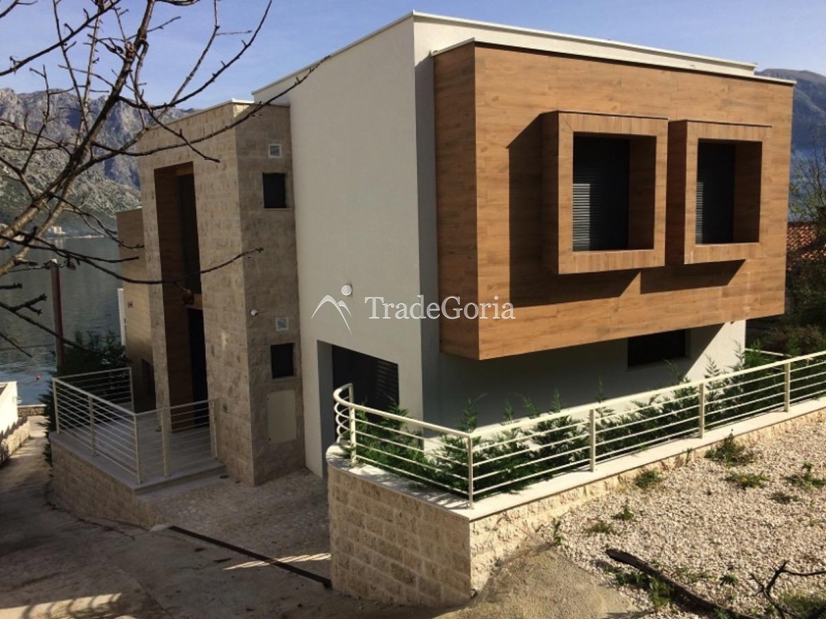 Vila u Stolivu. Plaćanje u Rusiji moguće u rubljama! - Cena 1.350.000 evra