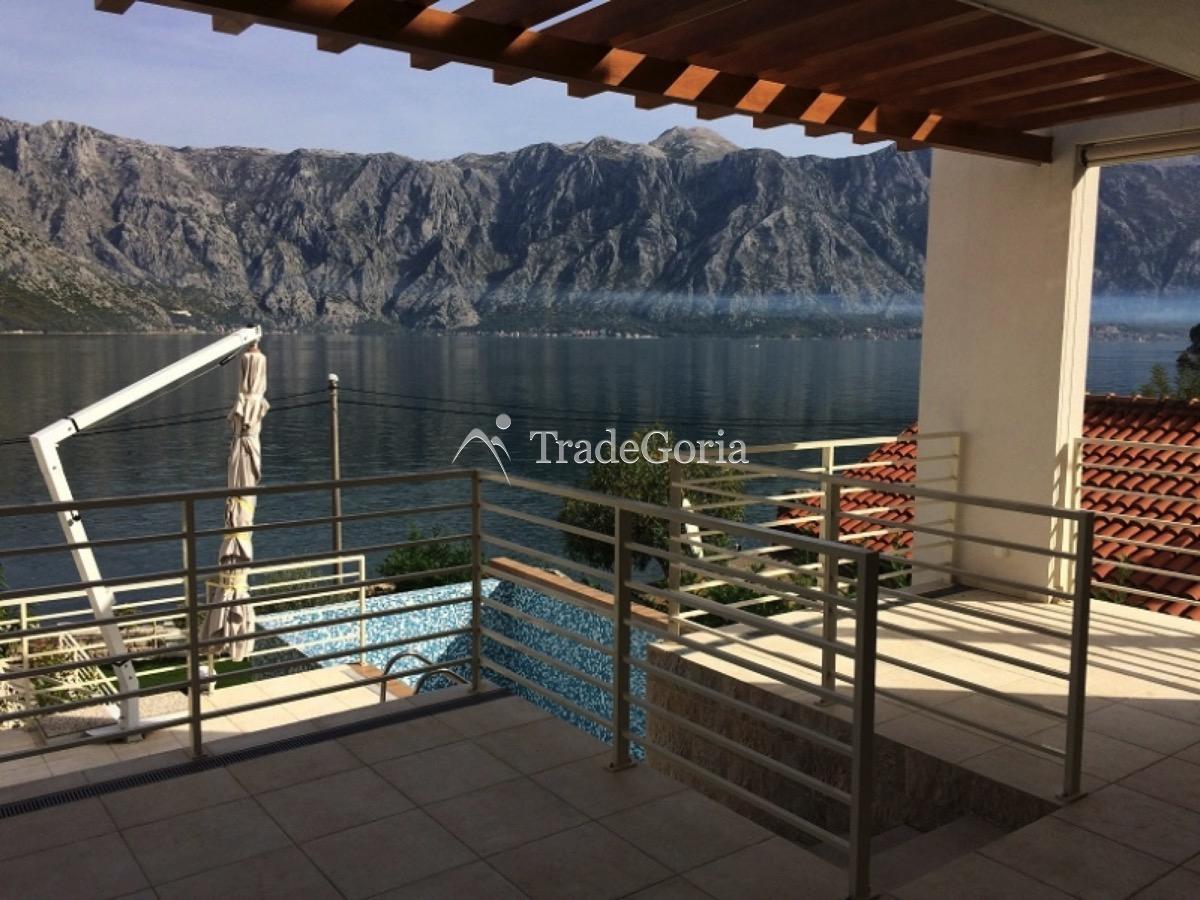 Vila u Stolivu. Plaćanje u Rusiji moguće u rubljama! - Cena 1.350.000 evra