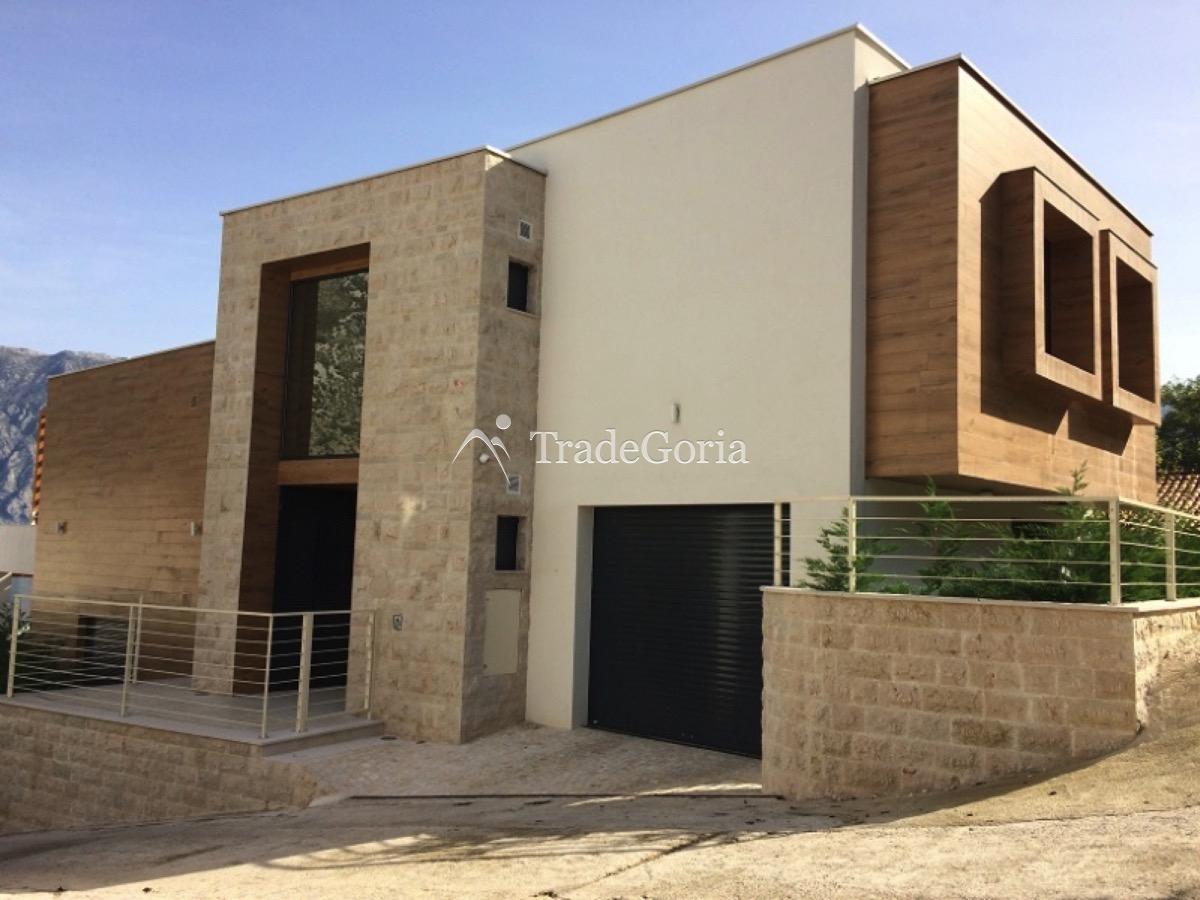 Vila u Stolivu. Plaćanje u Rusiji moguće u rubljama! - Cena 1.350.000 evra