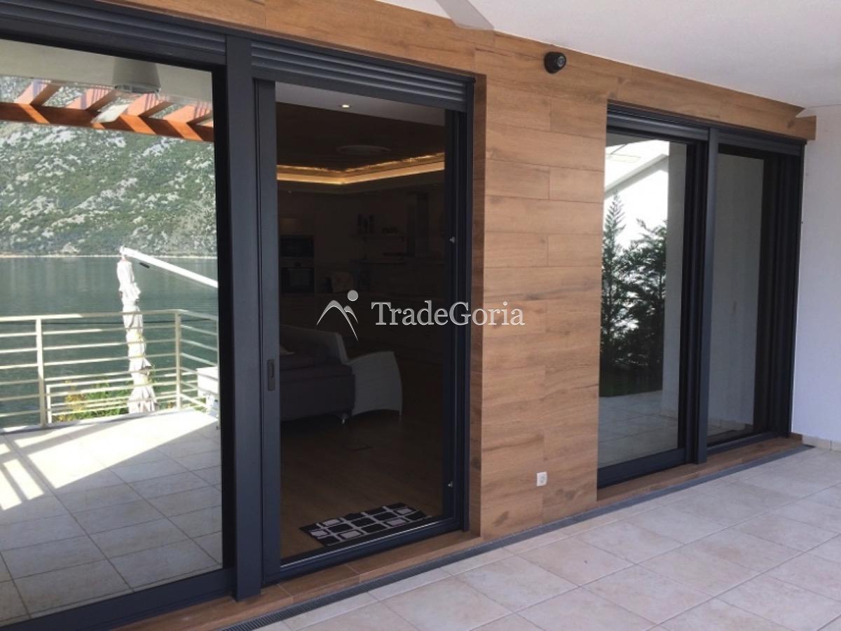Vila u Stolivu. Plaćanje u Rusiji moguće u rubljama! - Cena 1.350.000 evra