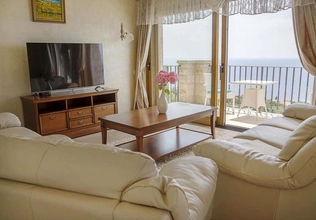 Villa mit 4 Schlafzimmern und Meerblick in Petrovac