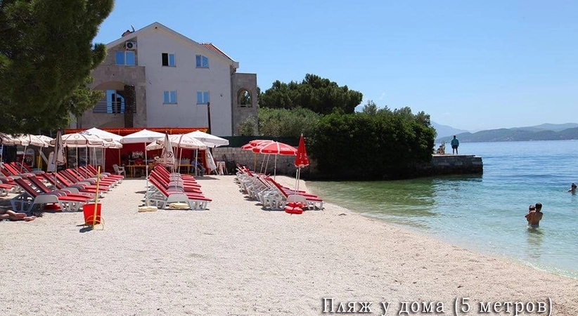Villa with apartments in Baosici