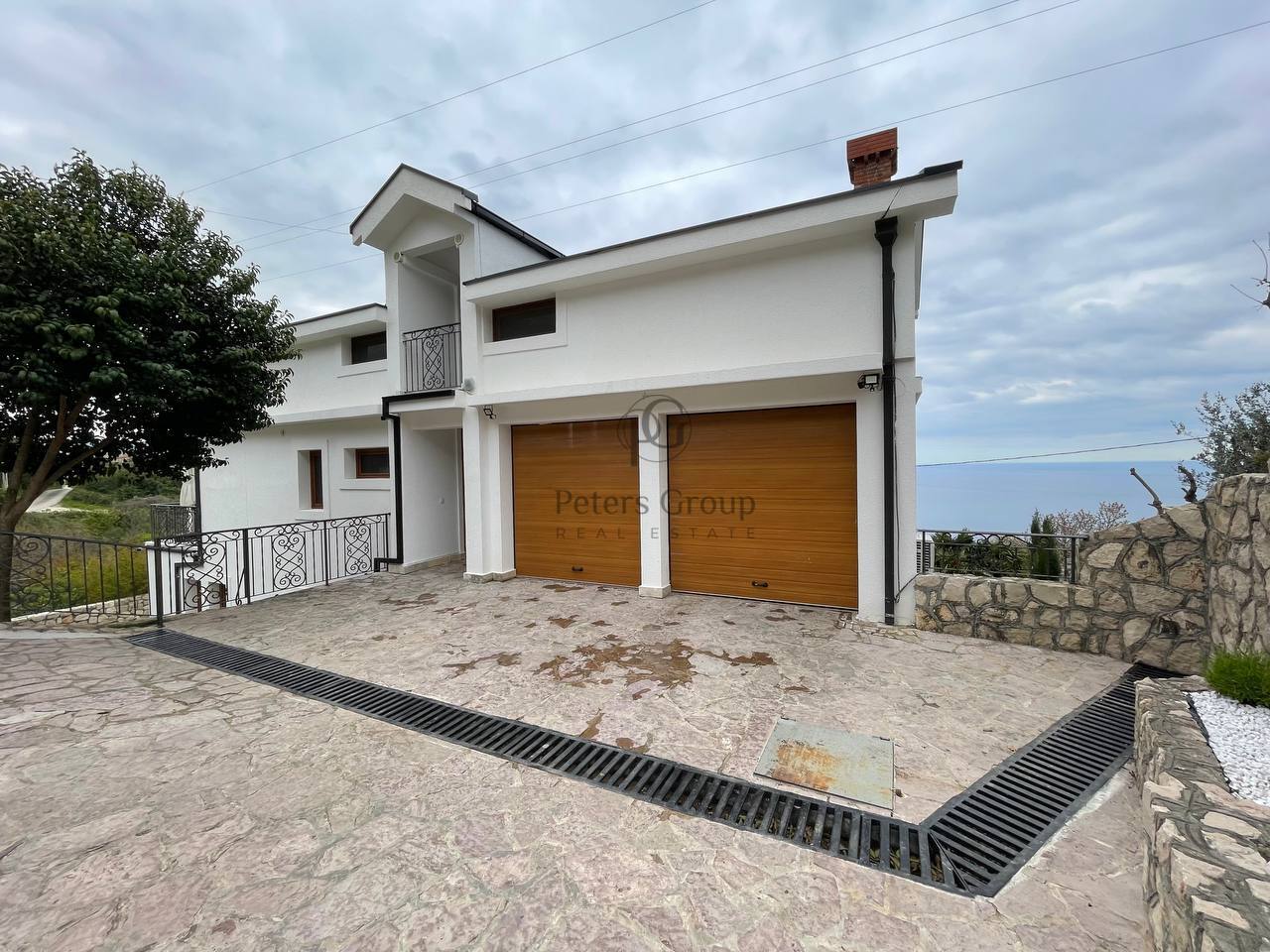 Vila sa panoramskim pogledom na more na prodaju - Dobra Voda, Crna Gora