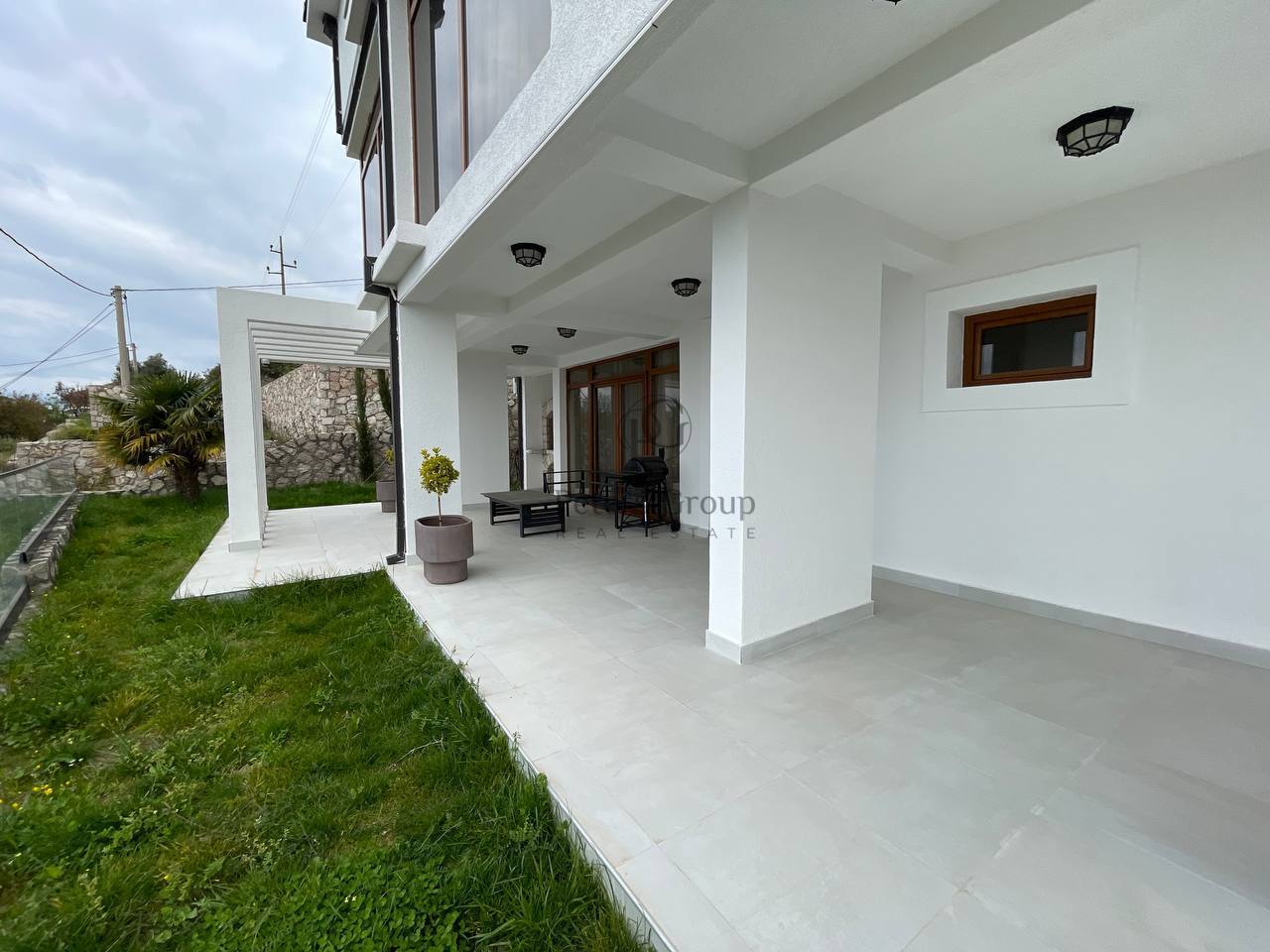 Vila sa panoramskim pogledom na more na prodaju - Dobra Voda, Crna Gora
