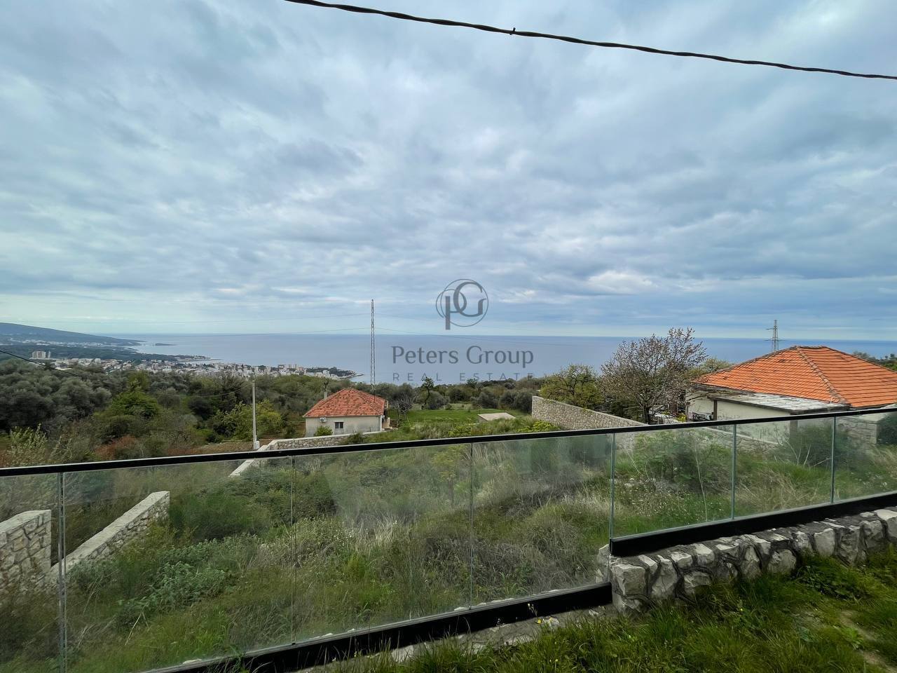Vila sa panoramskim pogledom na more na prodaju - Dobra Voda, Crna Gora