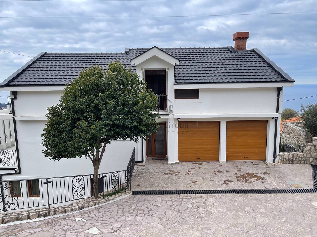 Vila sa panoramskim pogledom na more na prodaju - Dobra Voda, Crna Gora