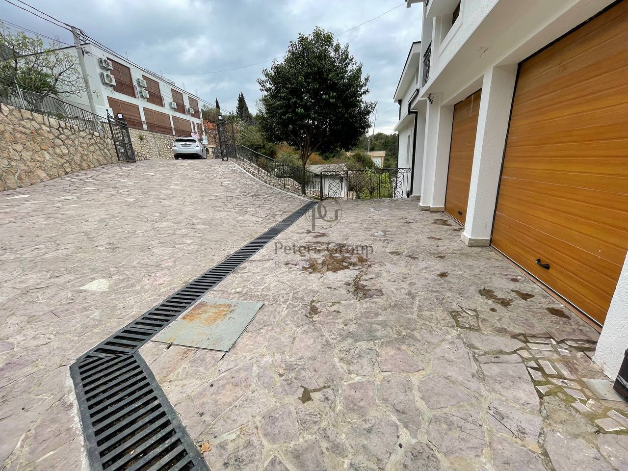 Vila sa panoramskim pogledom na more na prodaju - Dobra Voda, Crna Gora