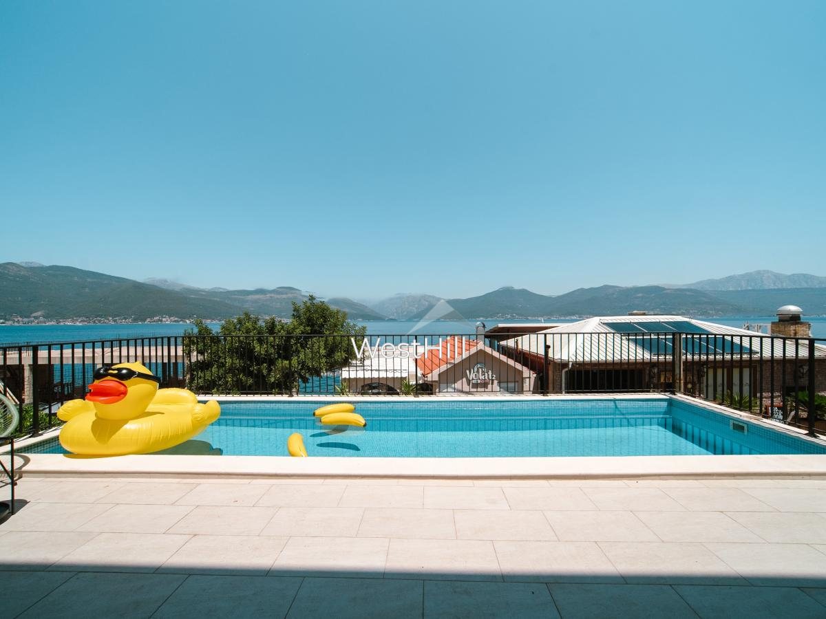 Villa mit Pool in zweiter Meereslinie bei Krasici