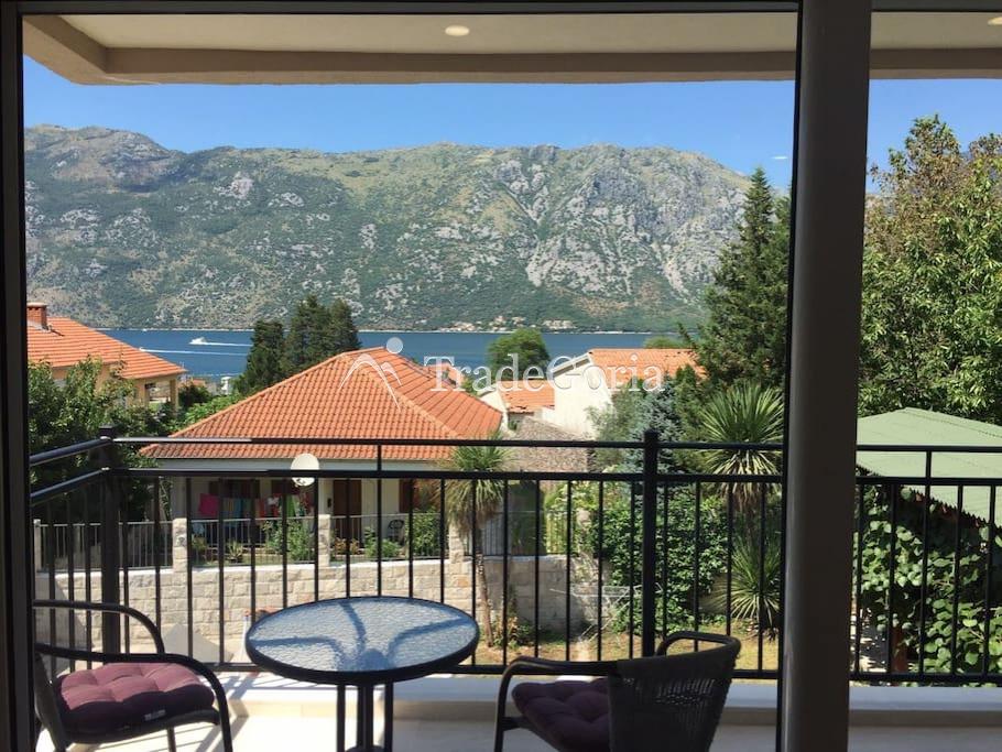 Villa Jasmine in Stoliv (Kotor Bay)